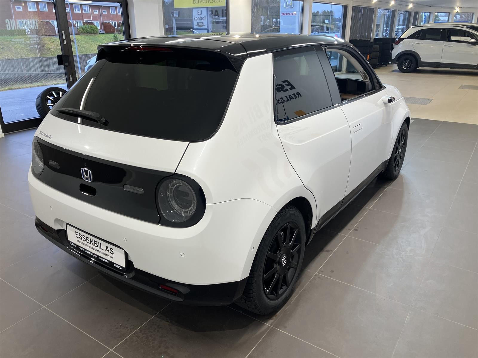 Honda e
