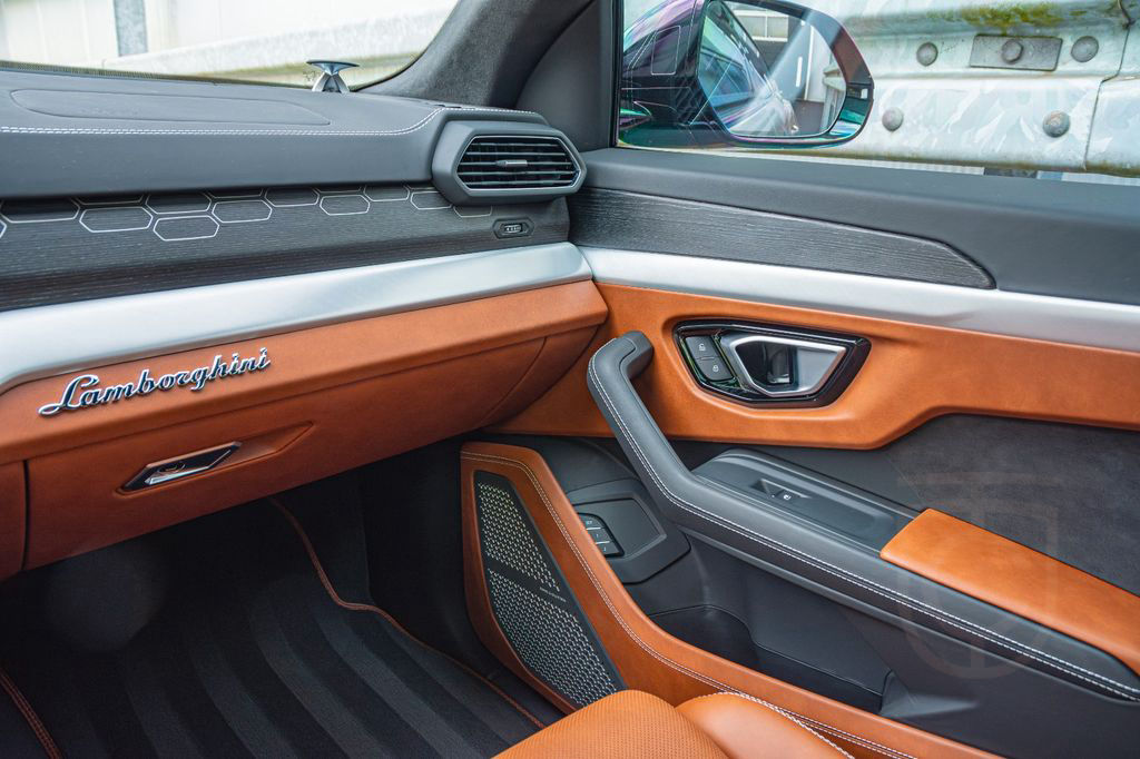 Lamborghini Urus 4.0 V8 S | Style Pack | Massage| B&O|SOFORT