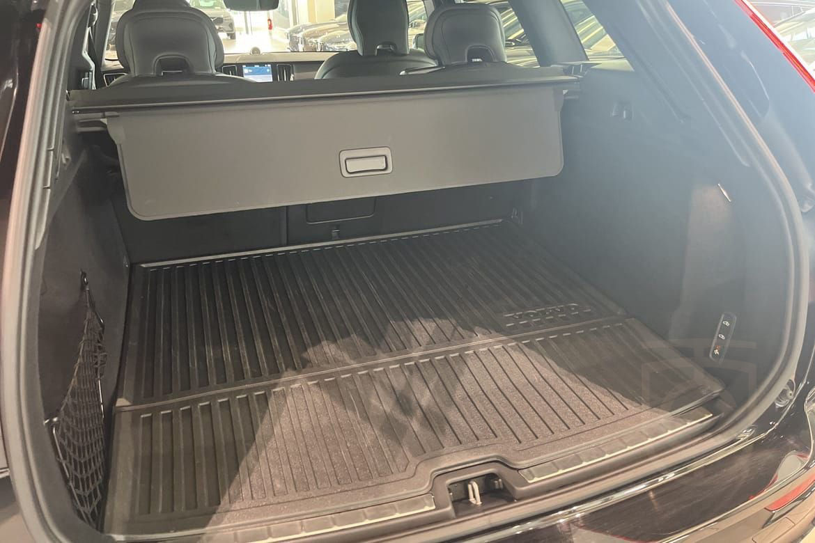 Volvo XC60 T8 Ultra Black Edition B&W, Luftfjd