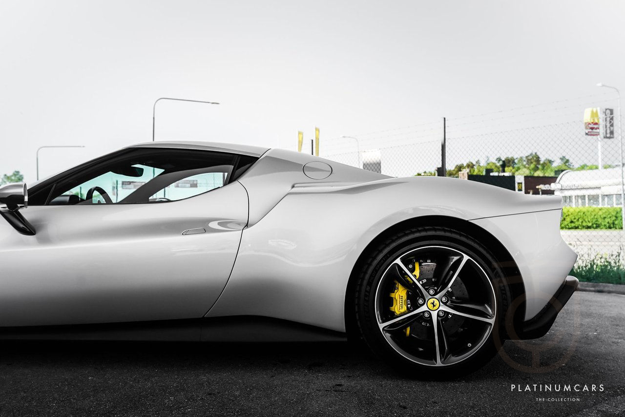 Ferrari 296 GTB 3.0 V6