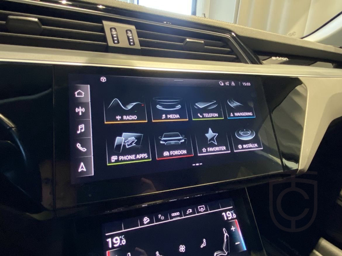 Audi Q8 50 e-tron quattro