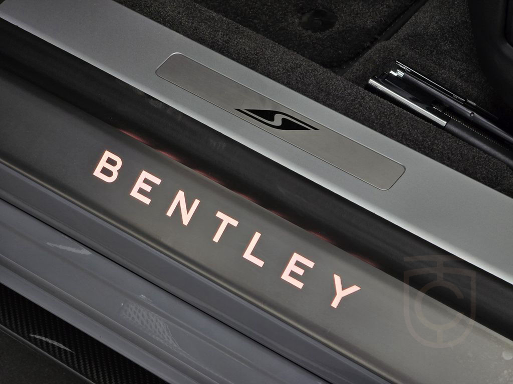 Bentley Flying Spur S V8*Mulliner*NAIM*Cambrian Grey*