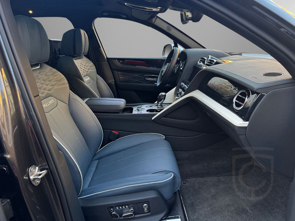 Bentley Bentayga V8 EWB MULLINER - MY24- BENTLEY BERLIN