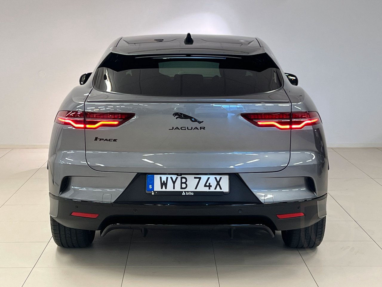 Jaguar I-Pace EV400