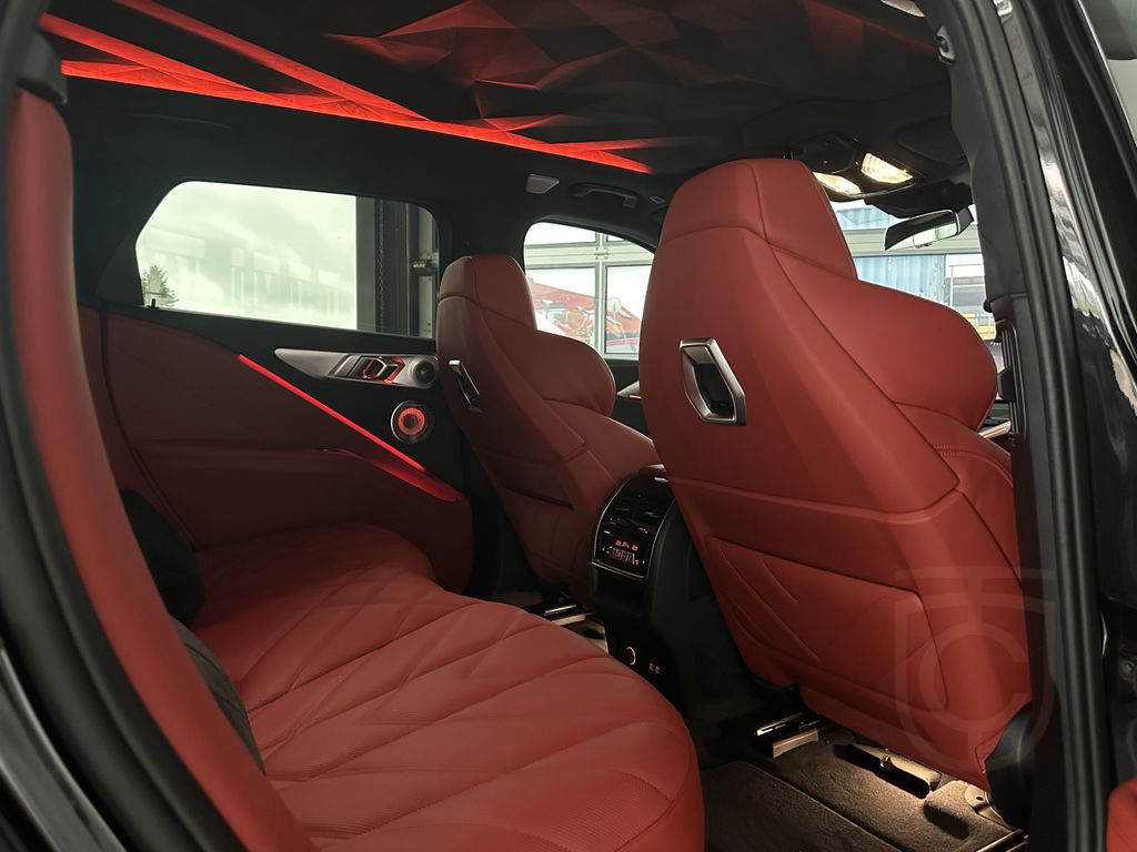 BMW XM 50e SOFT|AHK|LASER|B&W|MASSAGE|360°|ORANGE