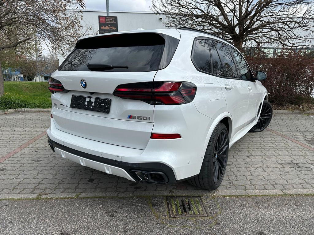 BMW X5 M60 i xDrive*B&W*