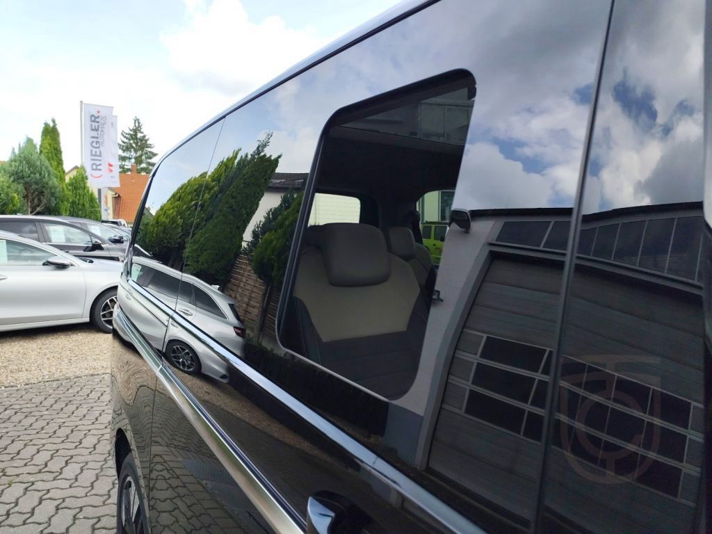 Volkswagen Multivan LÜ DSG Style Sthzg. Pano el.Sitze Navi