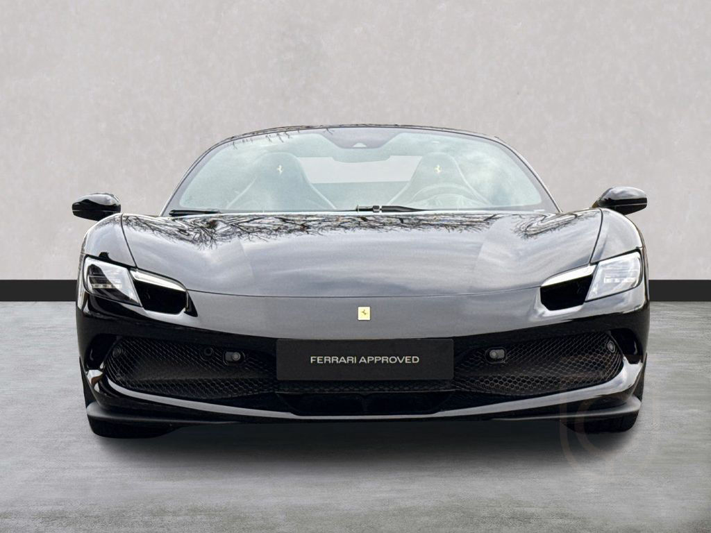Ferrari 296 GTS 50.000€ an Optionals