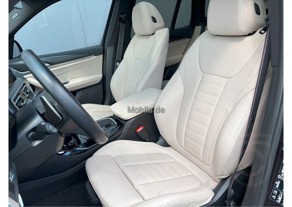 BMW X3 M40d PANO HUD ACC LEDER LASER AHK PAP APPLE