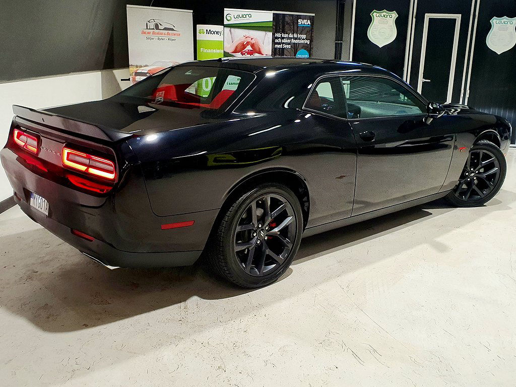 Dodge Challenger  5.7 V8 HEMI (381hk) Mycket fräck Muskelbil