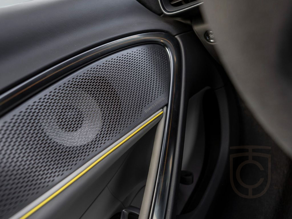 McLaren Artura - Vision | Carbon | Sports Exhaust