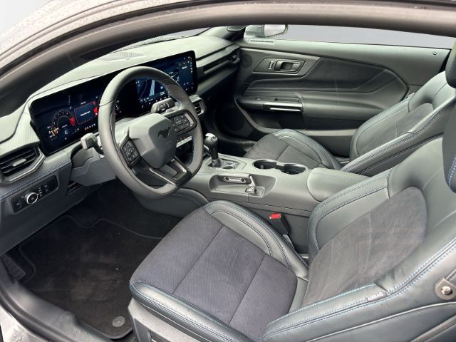 Ford Mustang Coupe Dark Horse Fastback 5.0 Ti-VCT V8