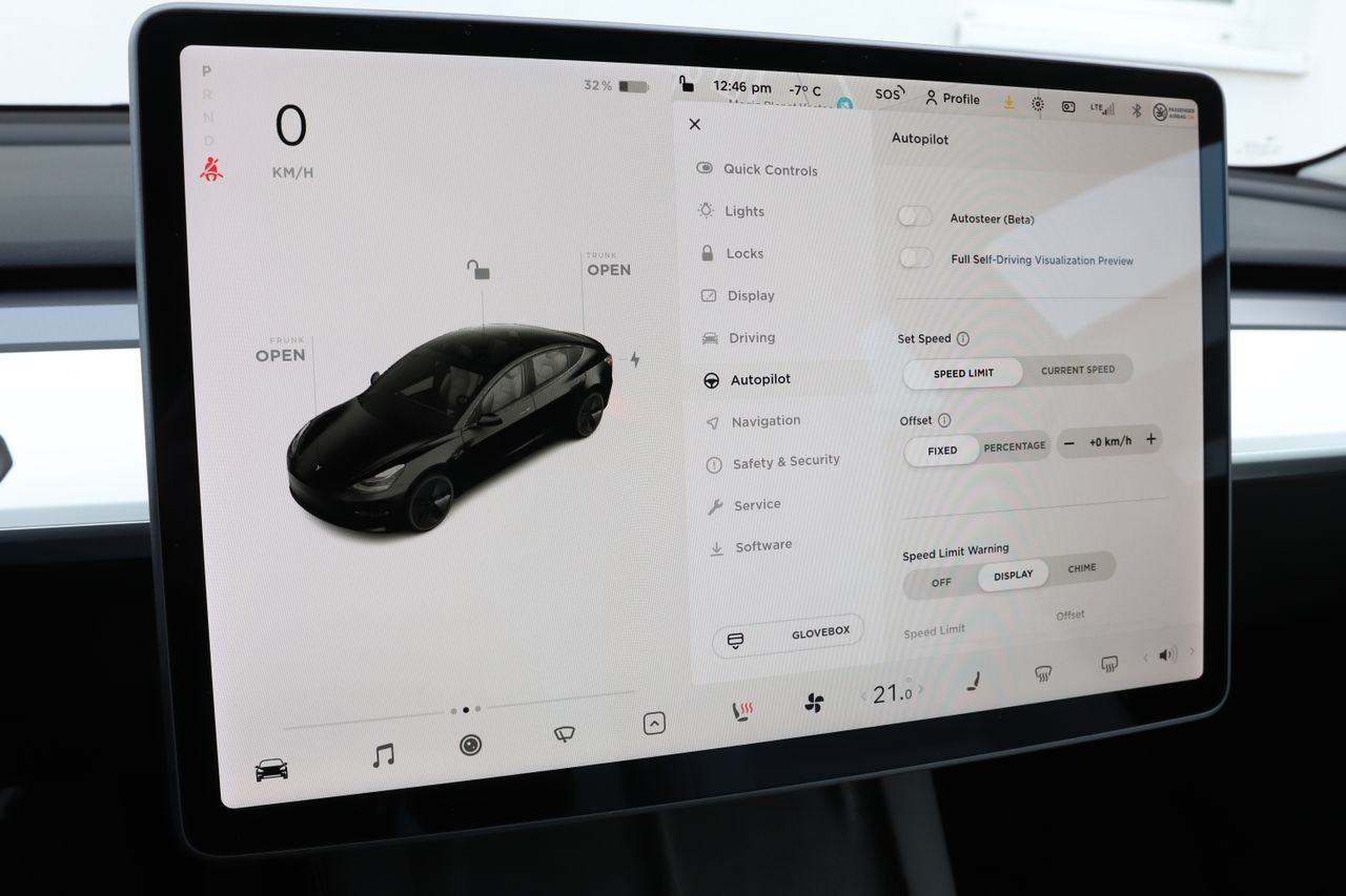 Tesla Model 3 LR/AWD/MID 2021/Tažné