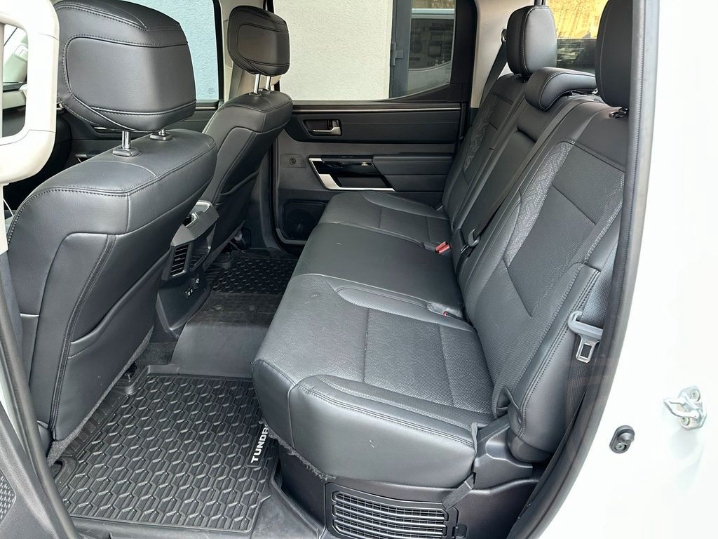 Toyota Tundra Crew Max Limited Hybrid Extra Lange