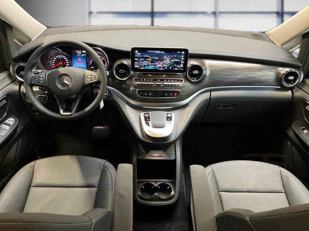 Mercedes-Benz EQV 300 L SpurW KlimaA Navi Distronic 360 PDC