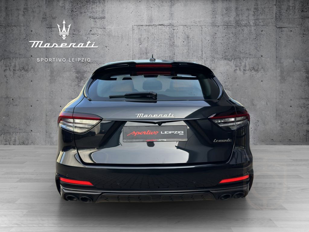 Maserati Levante Trofeo Ultima 1 of 103