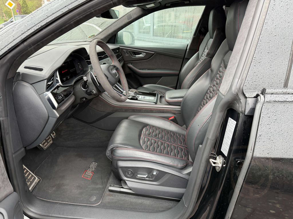 Audi RS Q8 AGA01-27-150tkm/B O/NACHTSICHT/305KMH/STAN