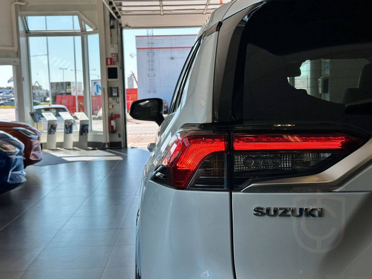 Suzuki Across 2.5 PHEV AWD Inclusive E-CVT