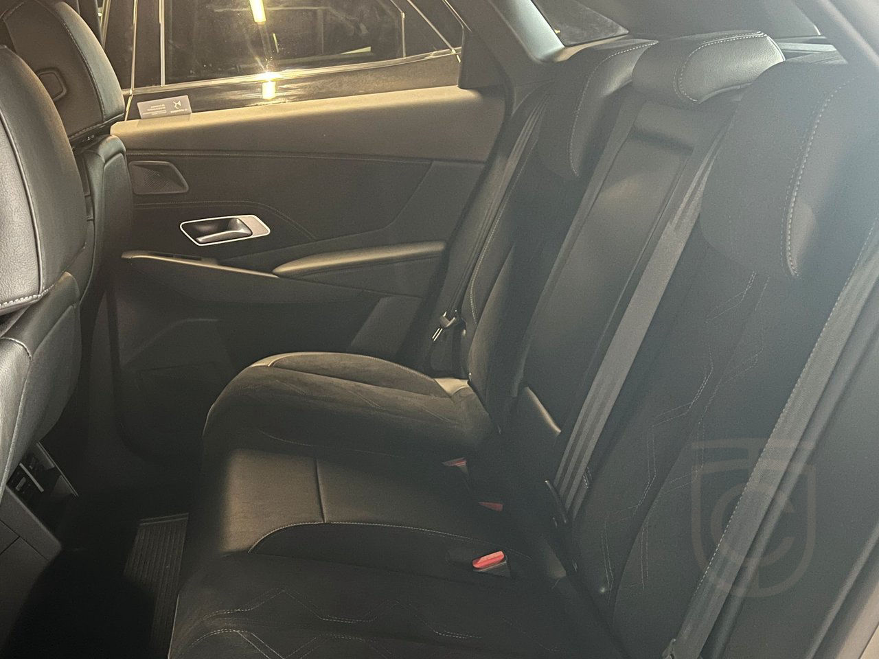 DS 7 Crossback 7 E-Tense 300 awd Plug-In business-