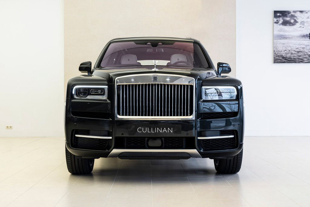 Rolls-Royce Cullinan 6.75 V12