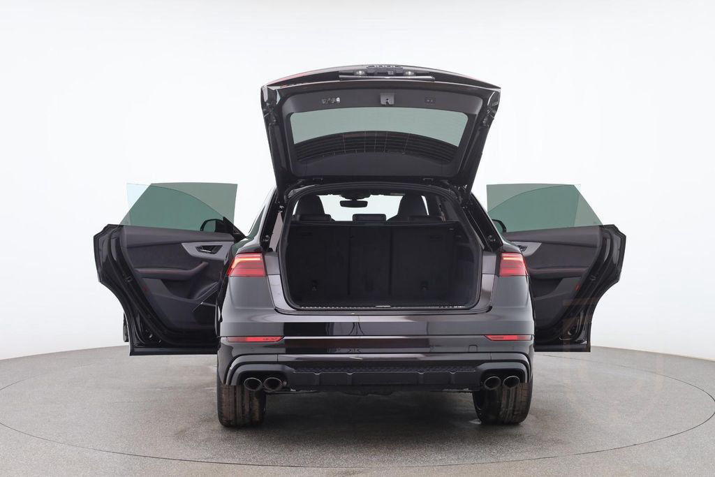 Audi SQ8 TFSI quattro