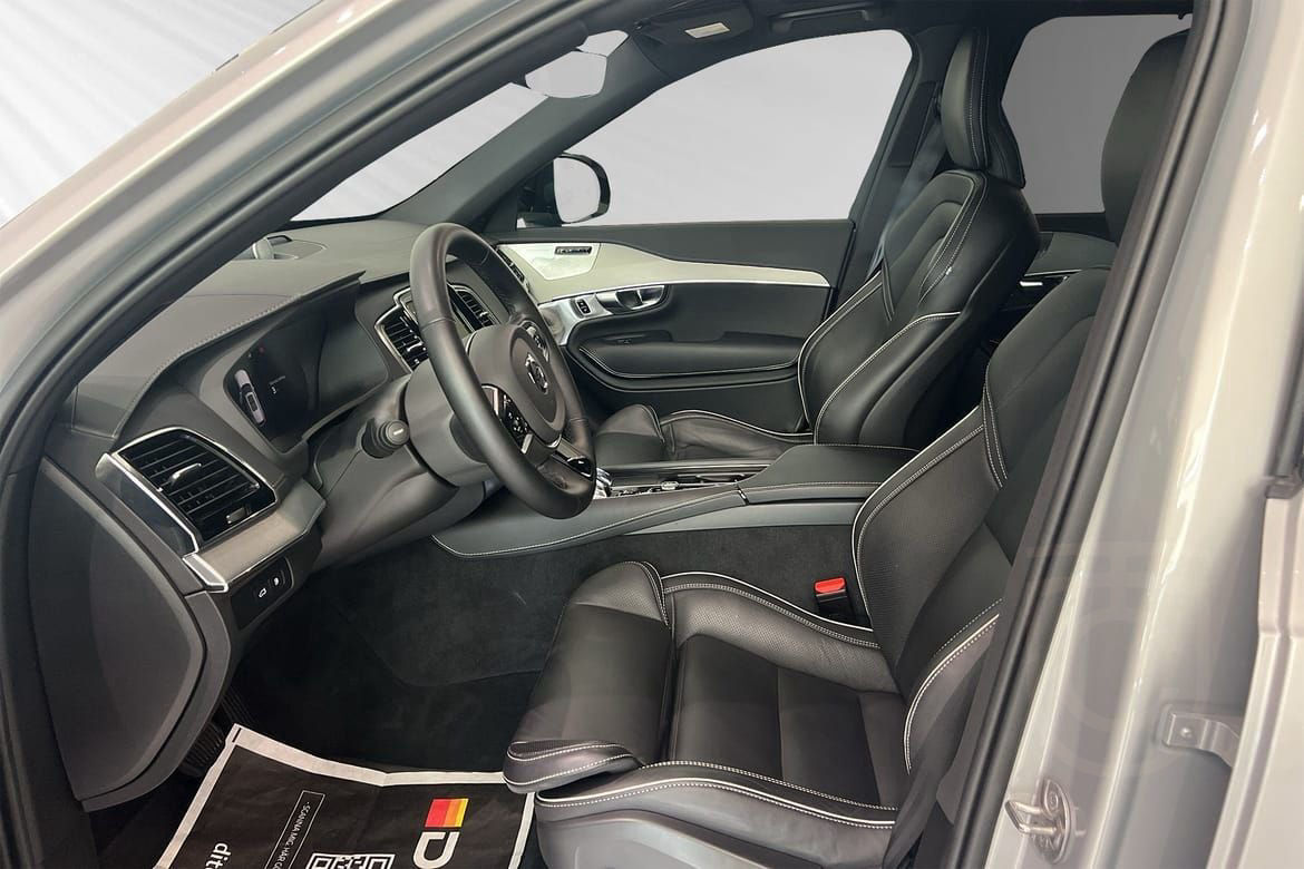 Volvo XC90 7-seater T8 Ultra Dark Edi