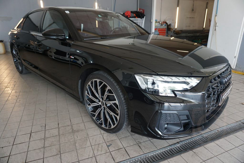 Audi A8 L 60 TFSI e quattro Black Editon Exclusive TV