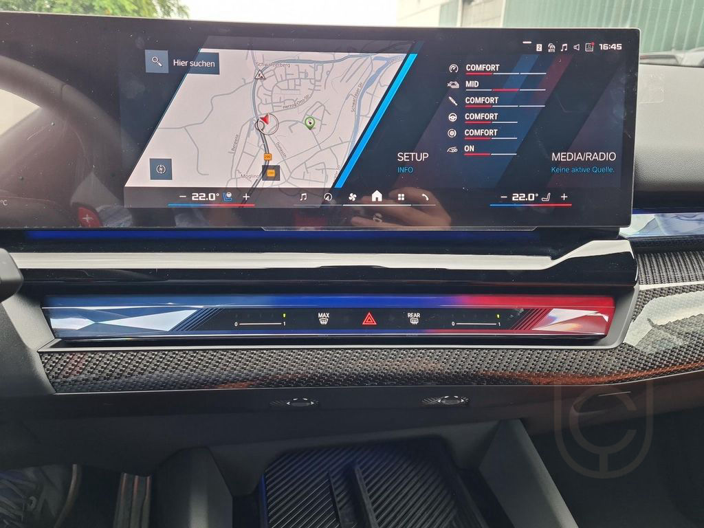 BMW M5 Touring DrivAssistPro Compound ParkPro FFC