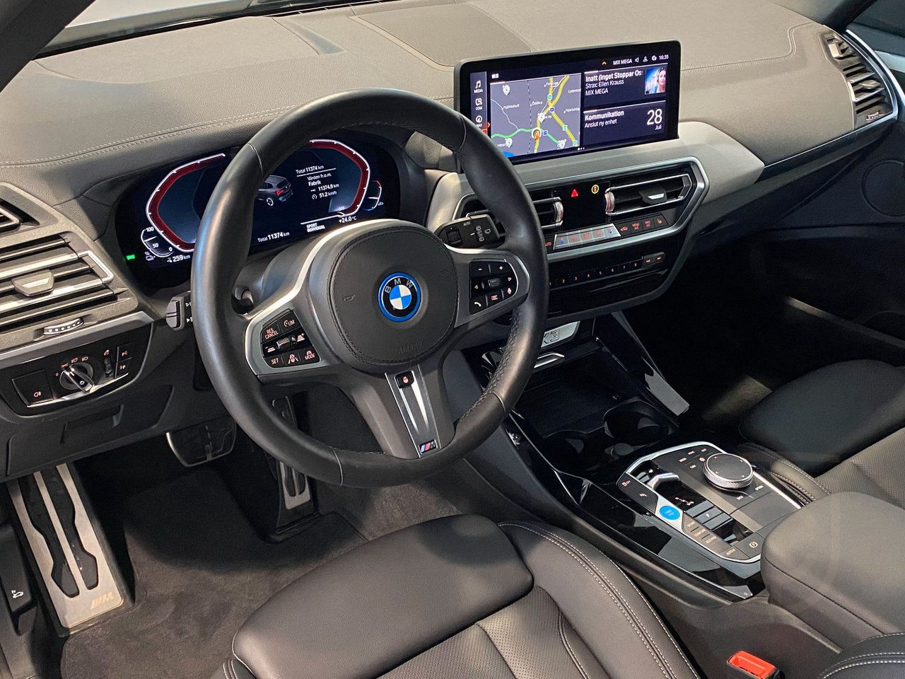 BMW iX3 Charged Paket