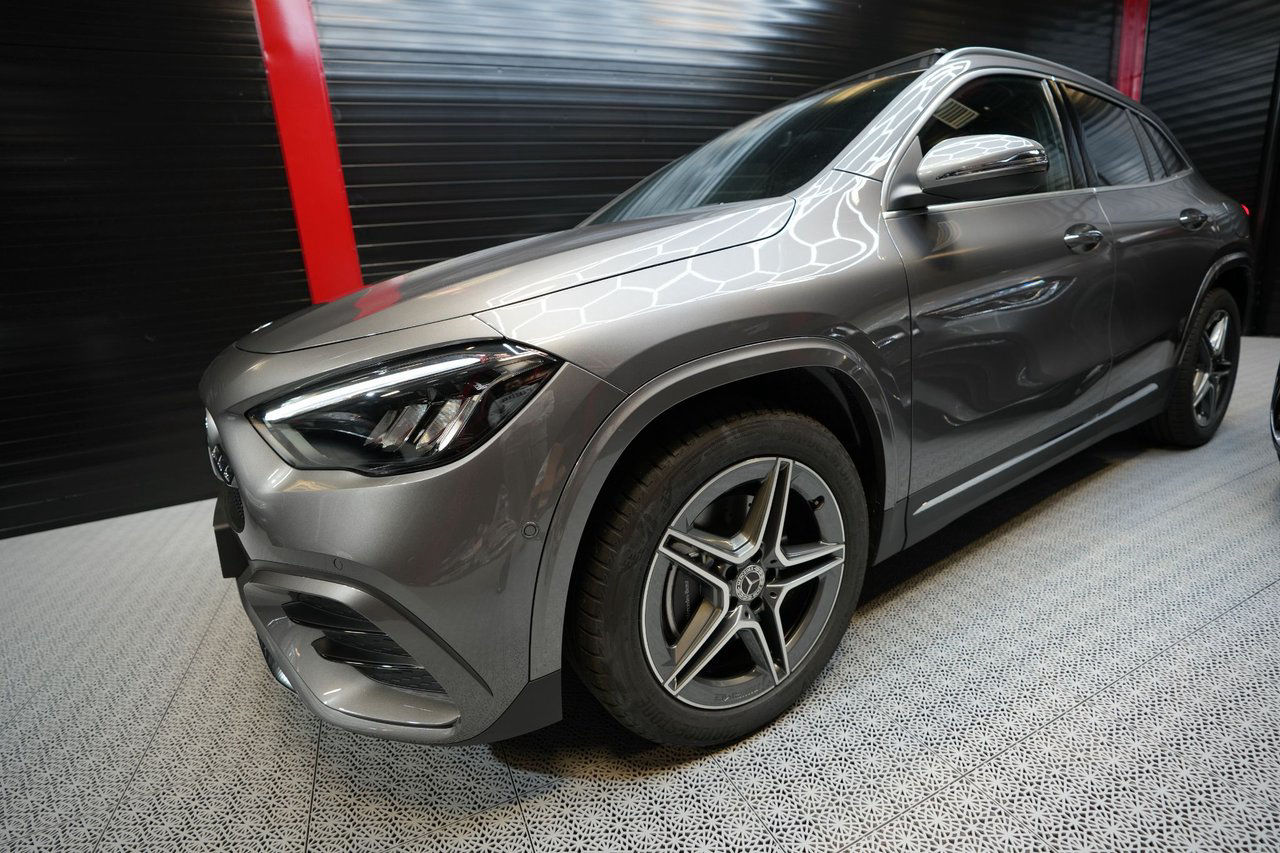 Mercedes-Benz GLA 200 7G-DCT AMG