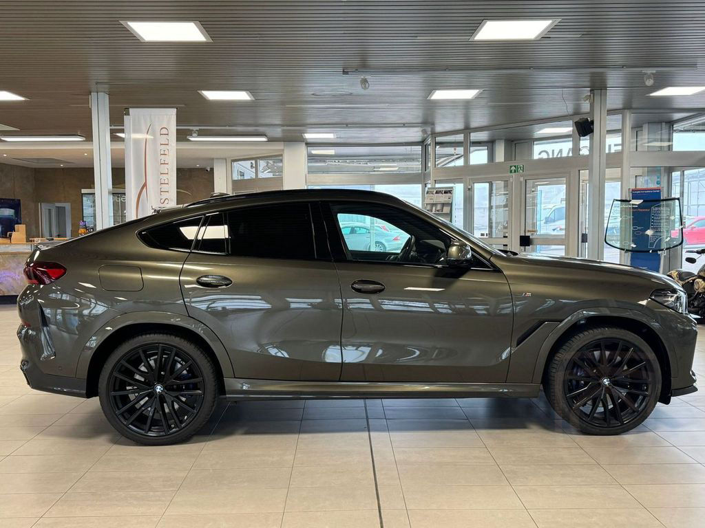 BMW X6 M50 i xDrive M Sport Black Edition H&K HUD Ic