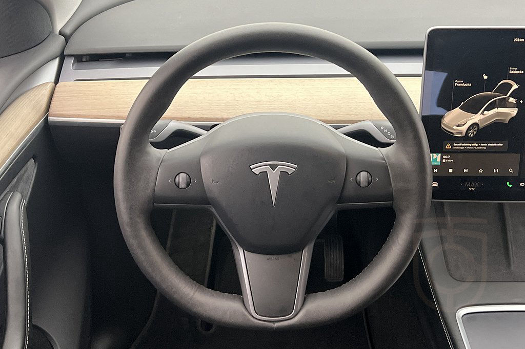 Tesla Model Y Long Range AWD