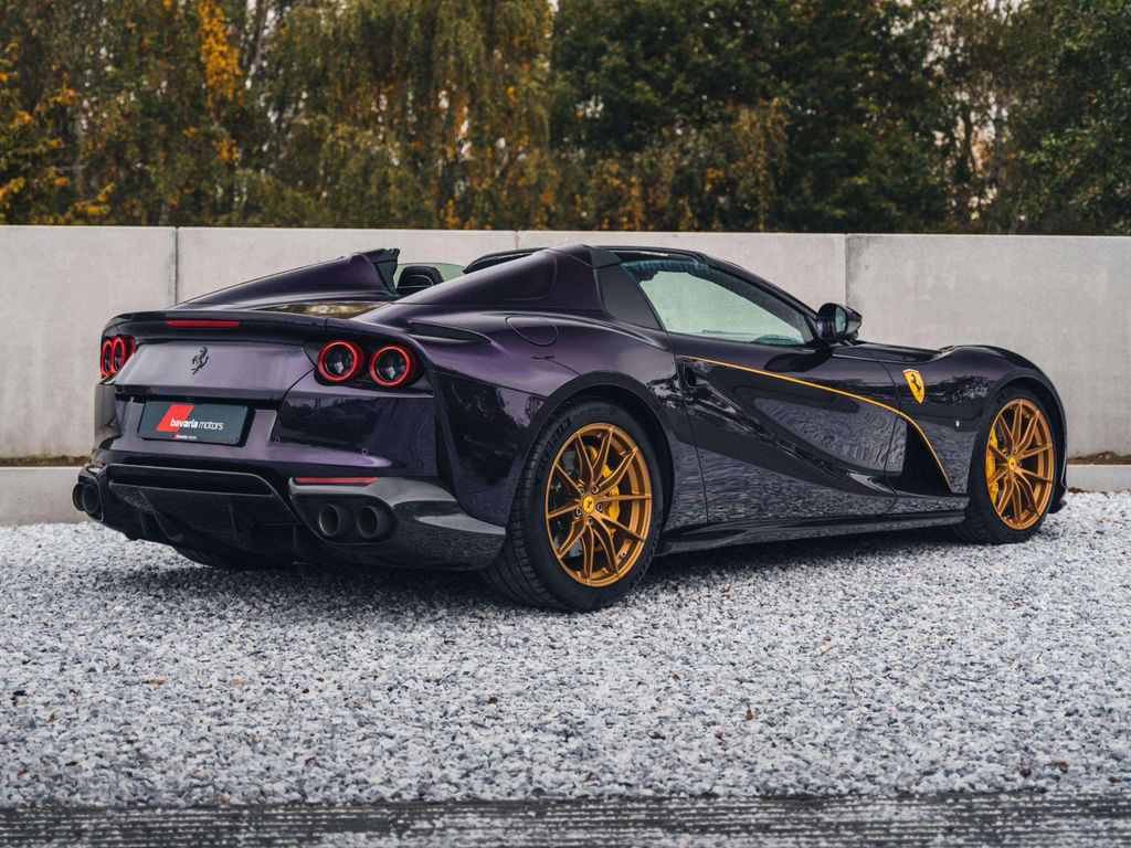 Ferrari 812 GTS Atelier/ Viola Hong Kong / Carbon / VAT