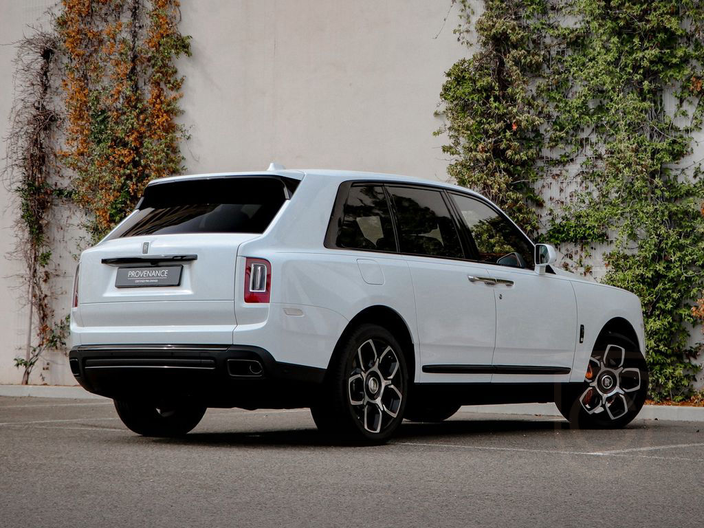 Rolls-Royce Cullinan Black Badge