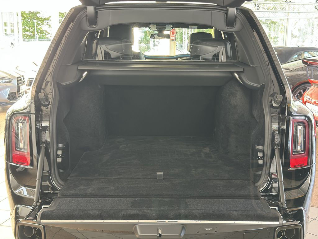 Rolls-Royce Cullinan Black Badge