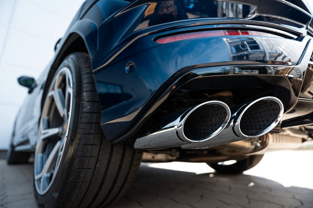 Lamborghini Urus S Carbon*Pano*B&O*el.AHK*TV*HUD*AdPersonam*
