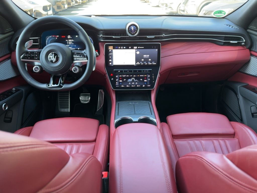 Maserati Grecale Modena 2.0 HYBRID/MHEV AWD 330PS MY23