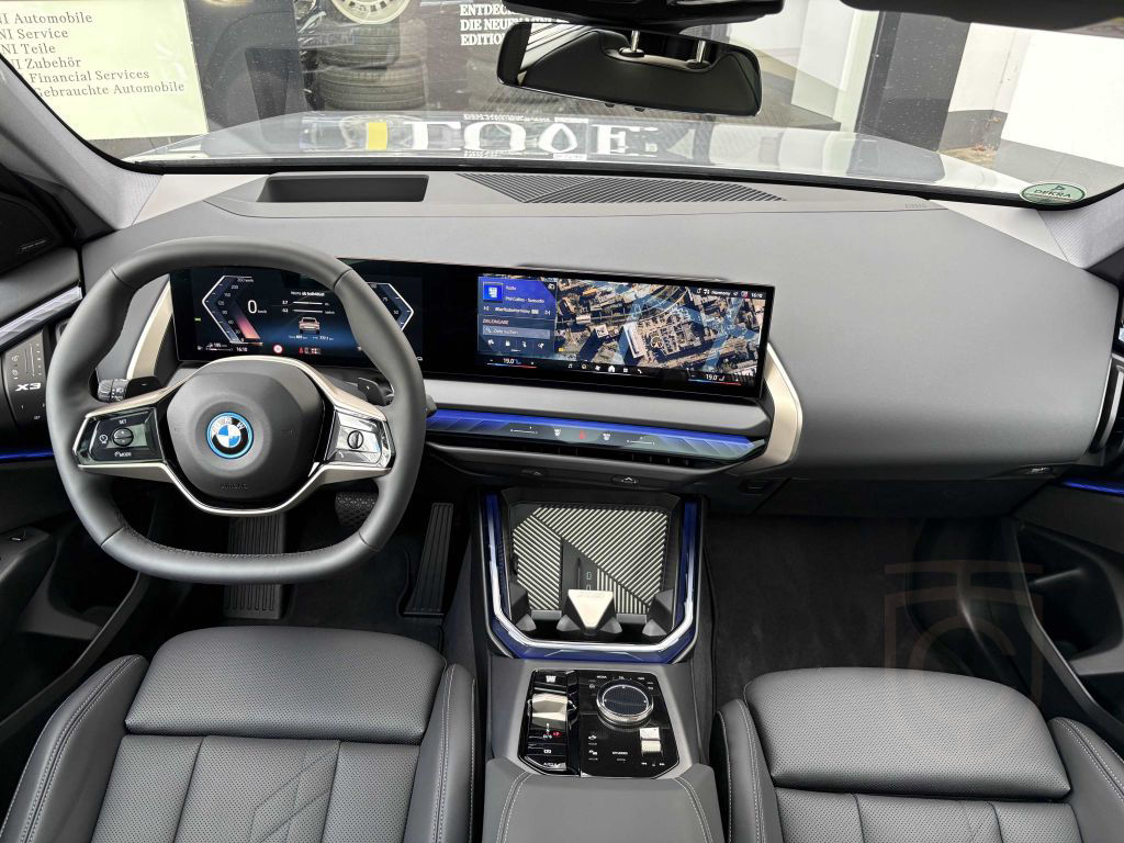 BMW X3 30e xDrive HuD PANO DA PROF PA+ H/K 19"