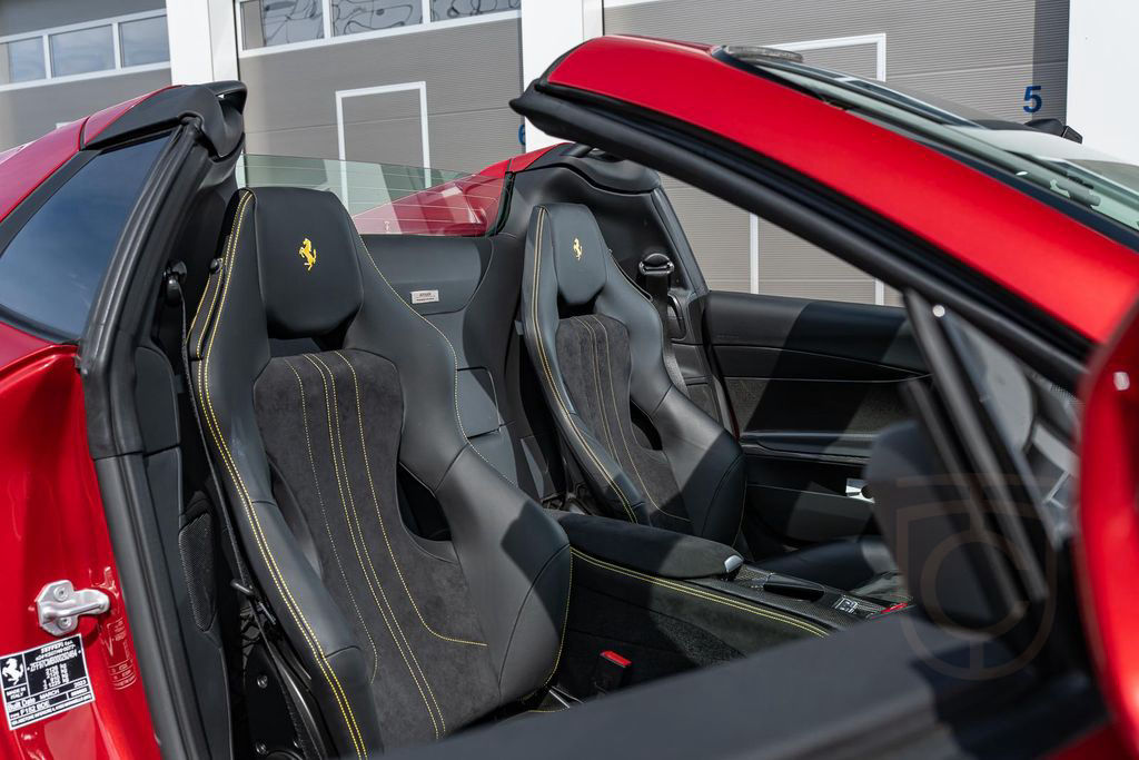 Ferrari 812 GTS | Atelier | Full Carbon | Rosso Fuoco