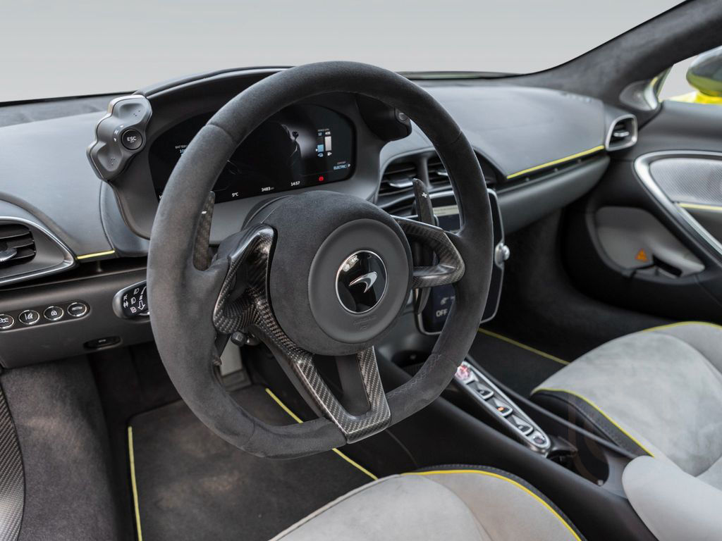 McLaren Artura - Vision | Carbon | Sports Exhaust