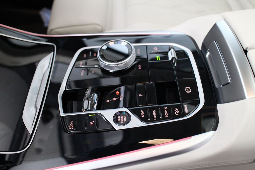 BMW X7 xDrive 40 i Head Up H&K Keyless