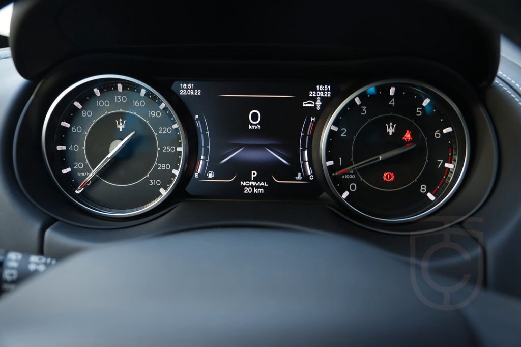 Maserati Levante Modena S 21" Pano Carbon CarPlay