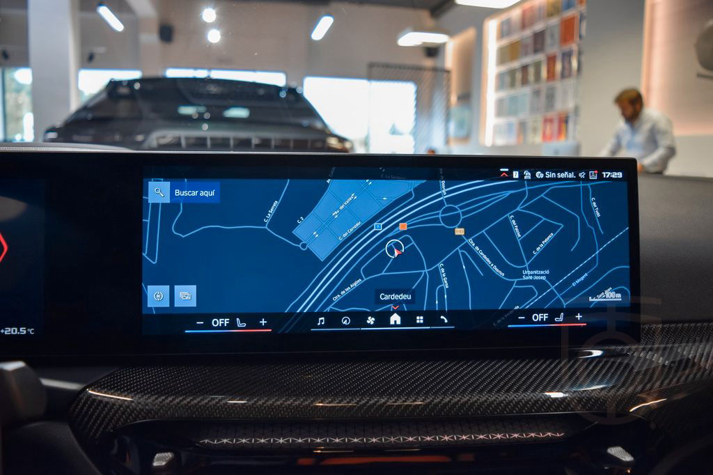 BMW M4 Competition-M RACE TRACK-FULL CARBON-INN PACK