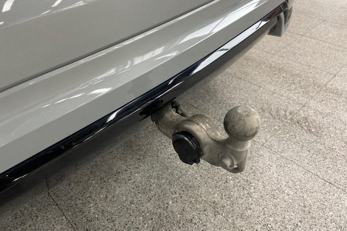 Volvo XC60 Recharge T6 II Plus Dark Edition.