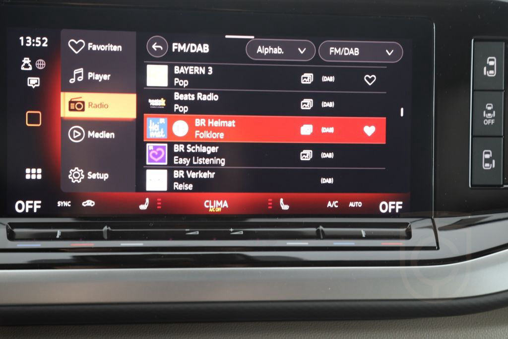 Volkswagen T7 Multivan KÜ 2.0 TDI DSG STYLE | DCC | PANO |