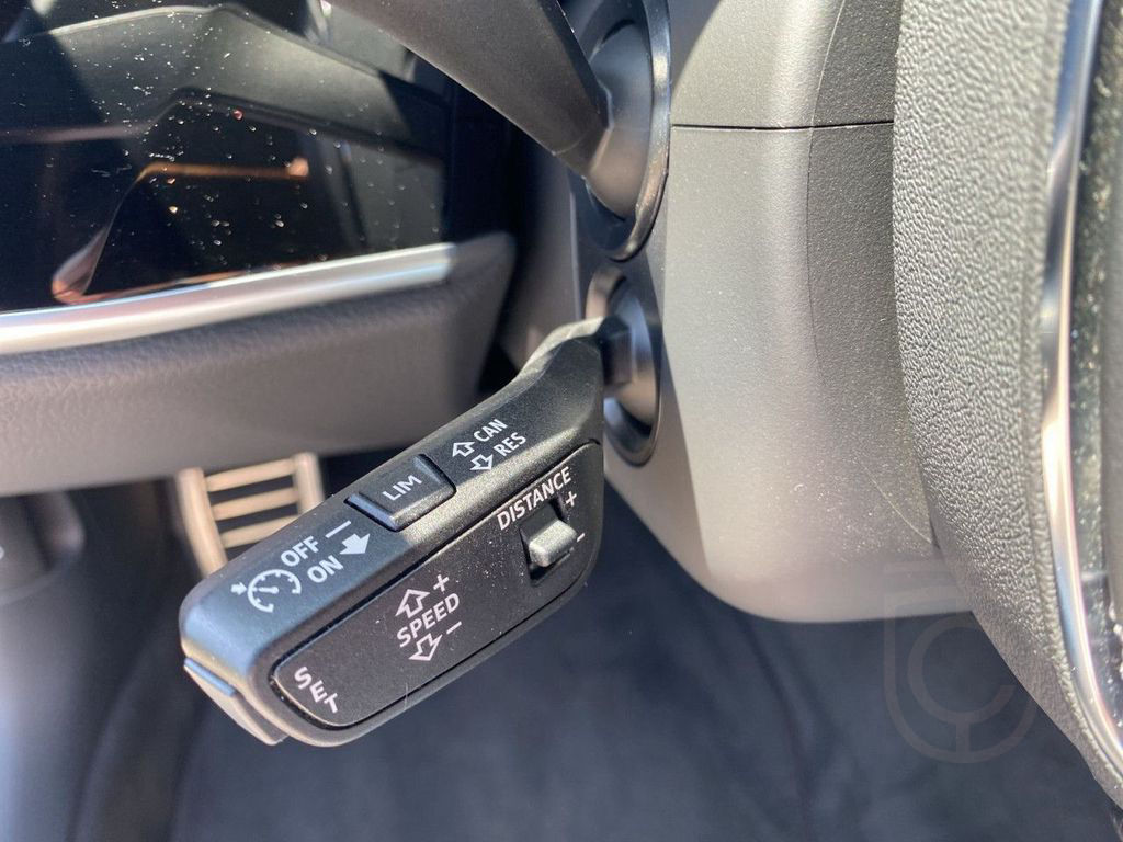 Audi S8 TFSI quattro ACC B&O Matrix Kamera Standhzg.