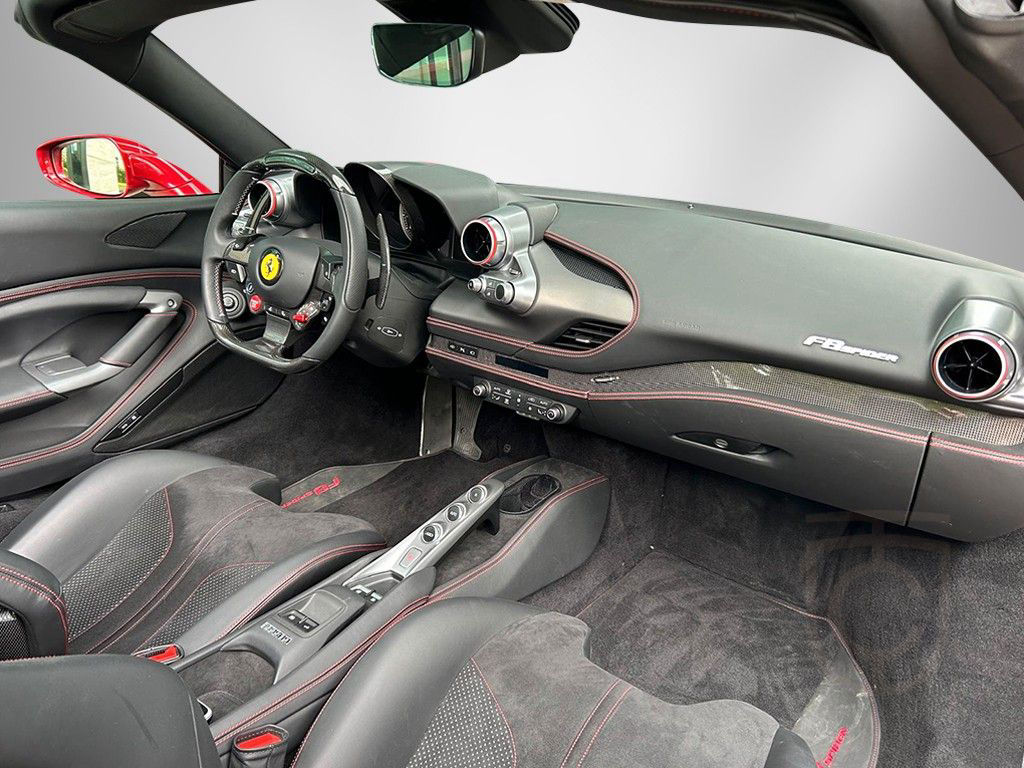 Ferrari F8 Spider / Lift / Racing Seat / Rosso Magma