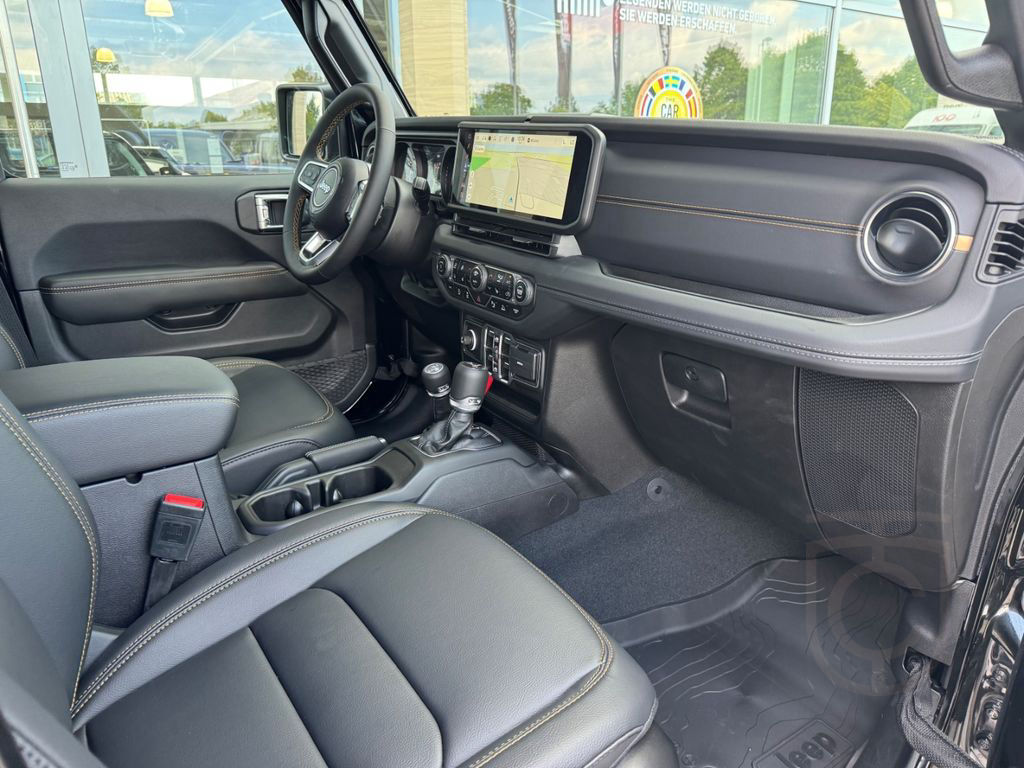 Jeep Wrangler 2.0 Unlim. Sahara Umbau Hoch + Breit SK