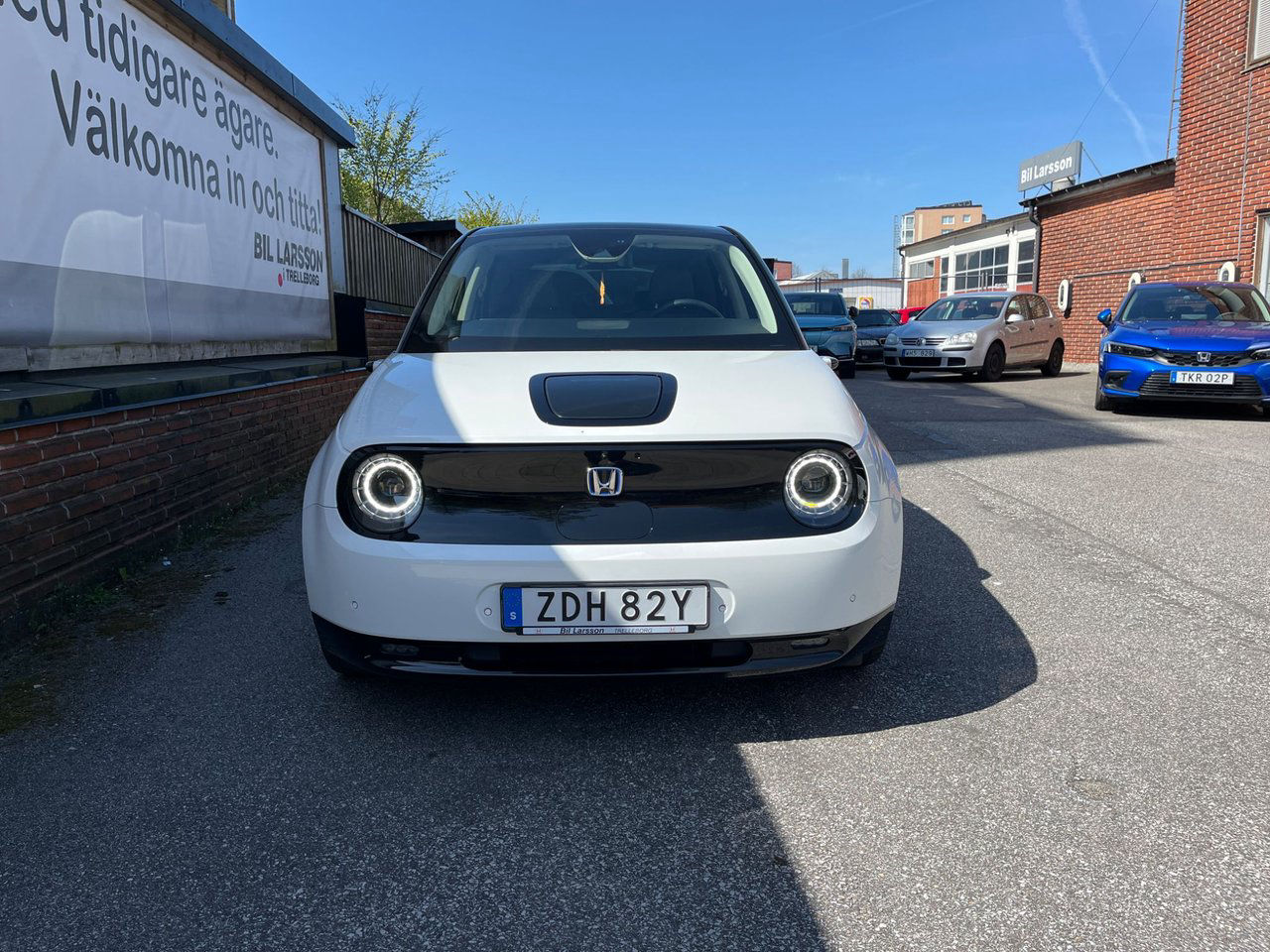 Honda E