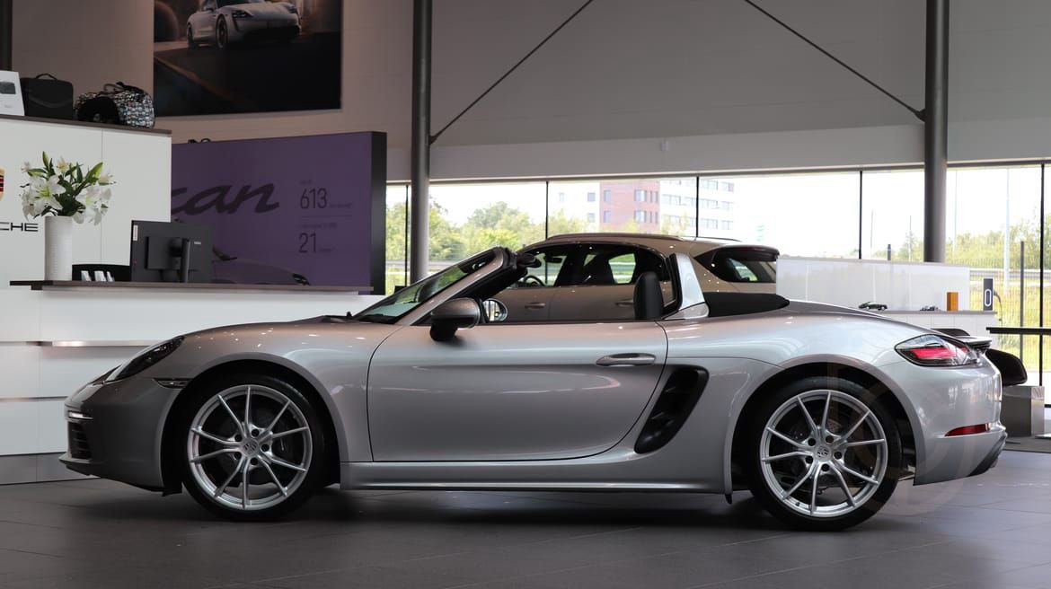 Porsche 718 Boxster